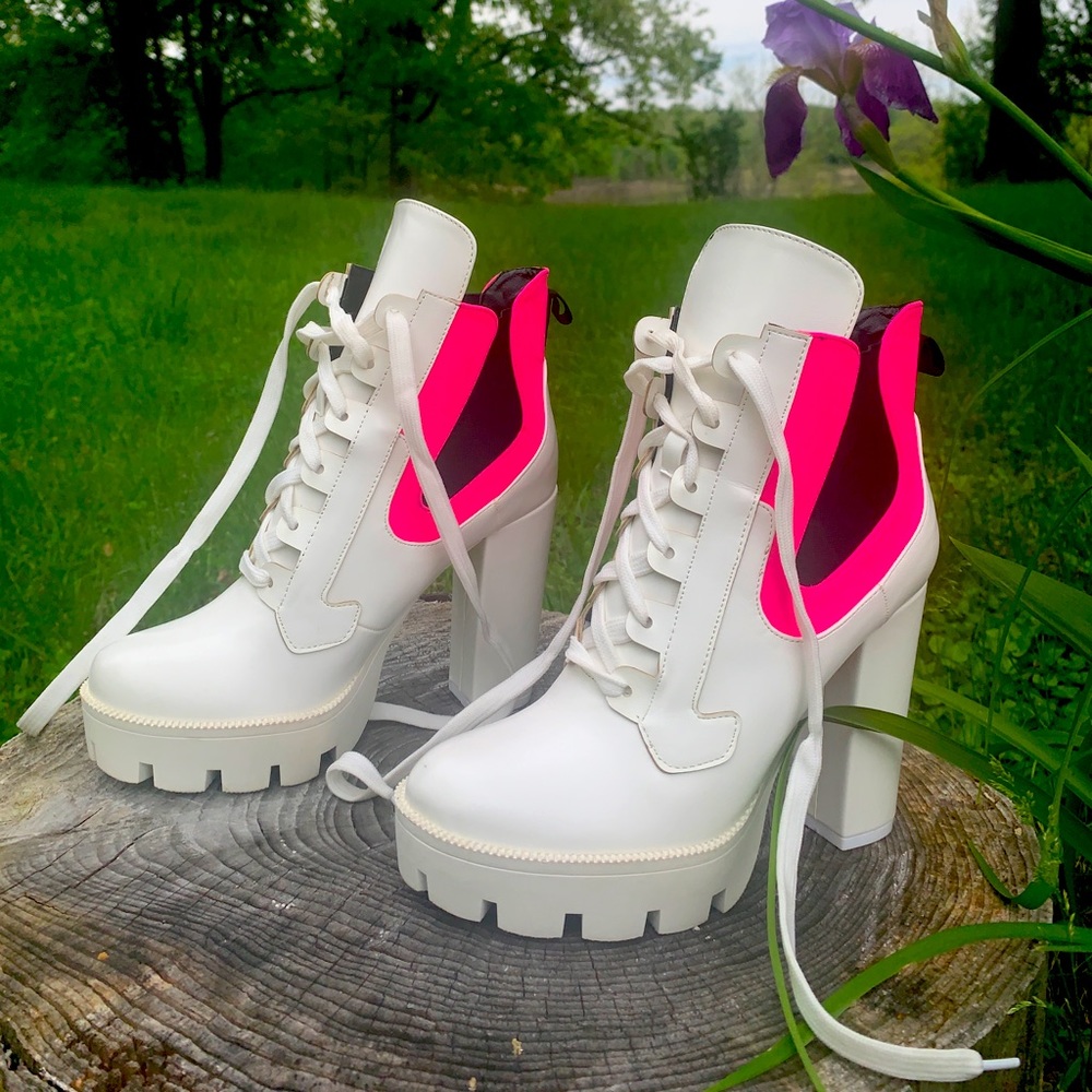 Sneaker Pumps